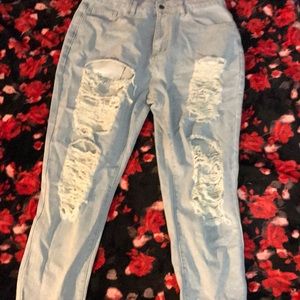 Now Distressed baggy jeans
